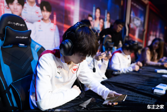 2022LPL夏季赛直播：WE居然掏出了第二套阵容