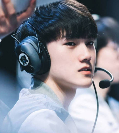 Wildcard正式签约Peeping和fr3nd